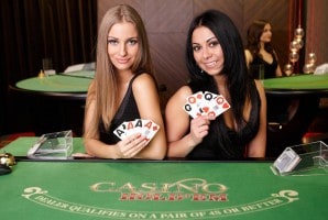 Live Casino Dealers Hold'em Poker