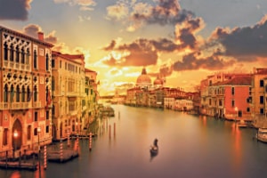 Italy Reports Continued Cash Game Drop amid Final Shared Online Poker Liquidity Preparations