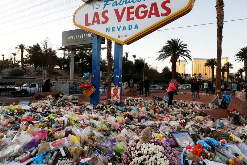 Las Vegas Strip Goes Dark to Honor Mass Shooting Victims